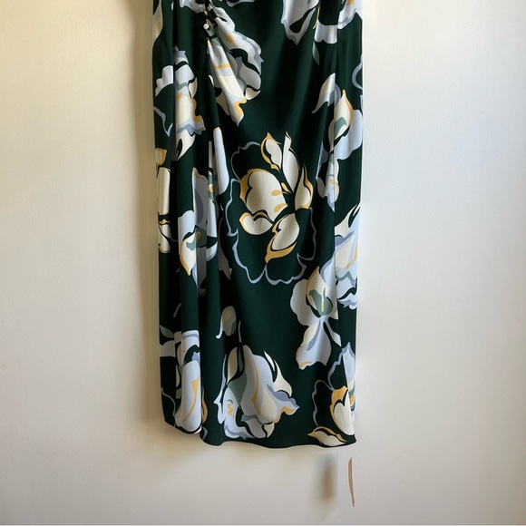 Reformation Frasier Dress in Lyra - Picture 6 of 16